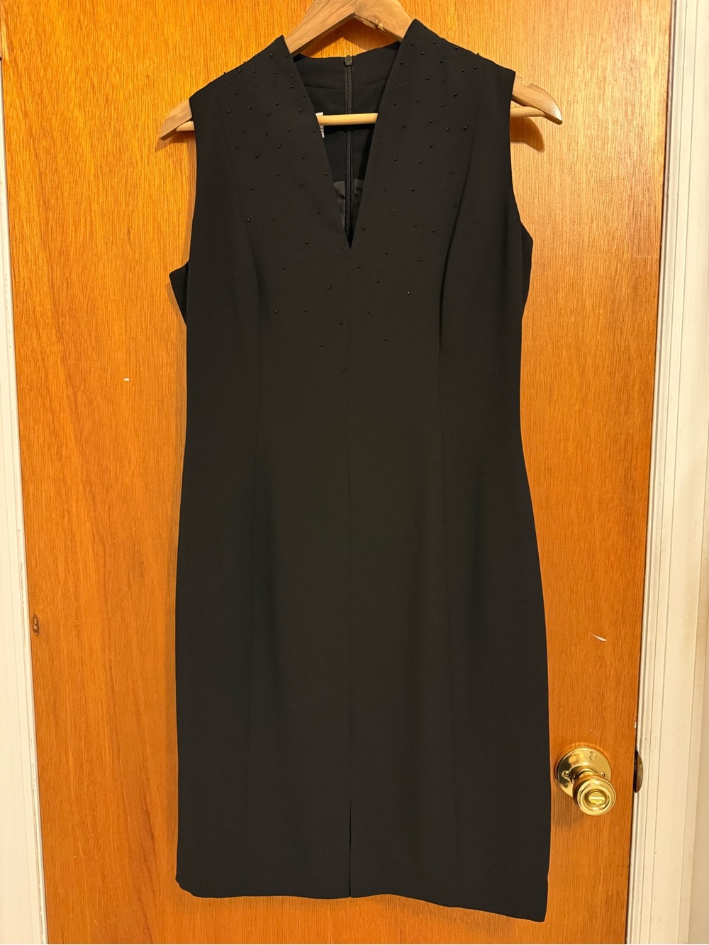 Jones Wear Black Sleeveless V-Neck Sheath Dress with Bead Detail